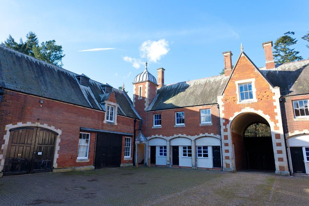 Lynford Hall Hotel Mundford Exterior photo