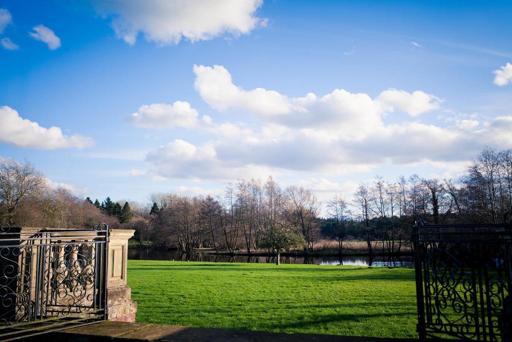 Lynford Hall Hotel Mundford Exterior photo